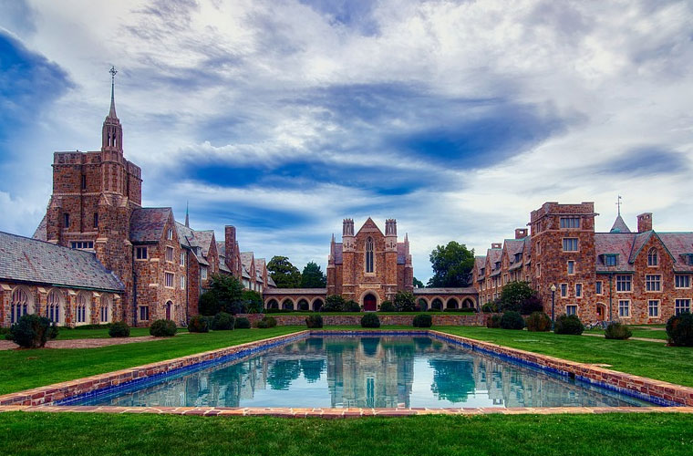 山東藥品食品職業(yè)學(xué)院單招