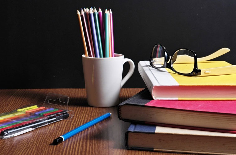 2022高考落榜想學(xué)音樂表演去哪個學(xué)校好？（全日制）